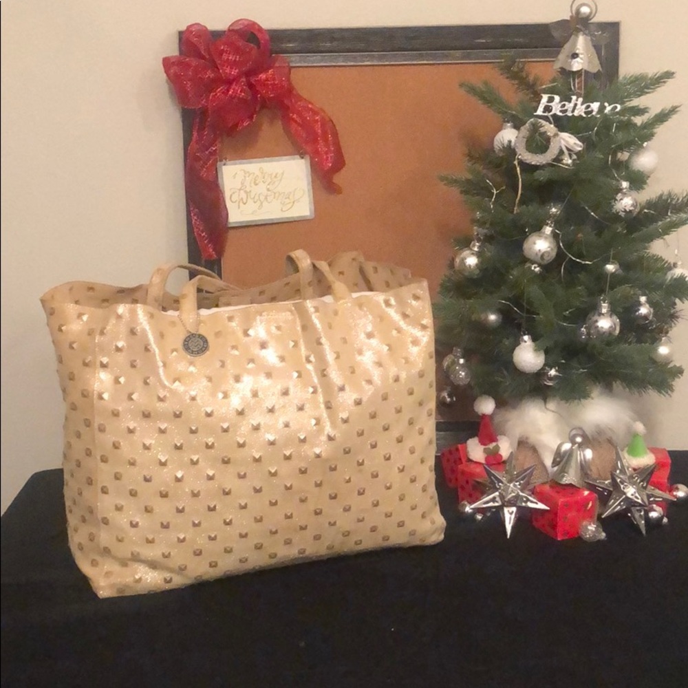 Streets Ahead Charlotte pyramid tote